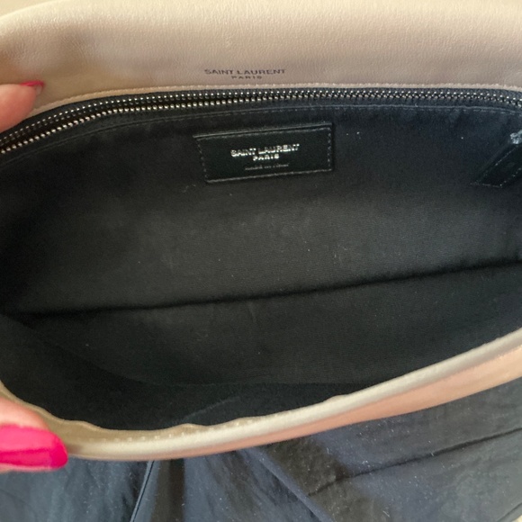 Exquisite Saint Laurent Kate Tassel shoulder bag in beige leather - Picture 8 of 9